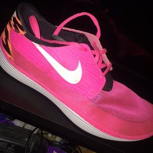 Pink nike shoes